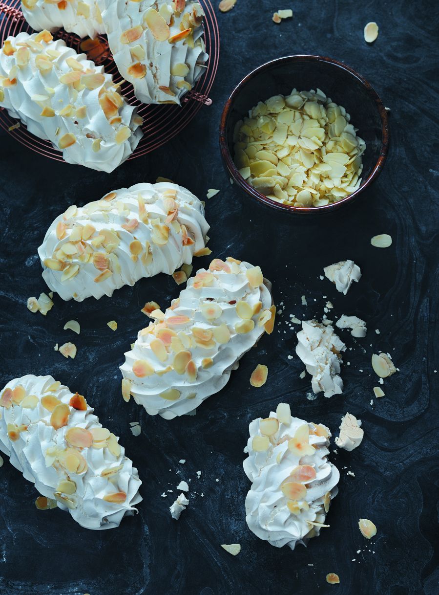 vegan-almond-meringues.