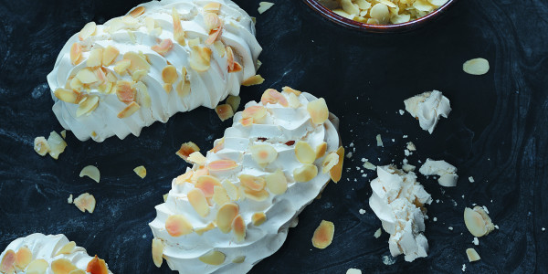vegan-almond-meringues.
